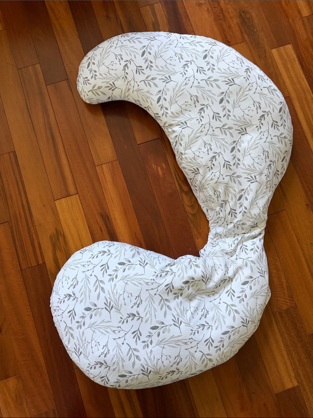 Boppy pregnancy body pillow